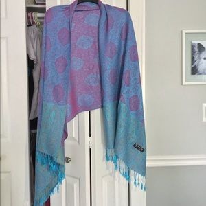 Brand new 100% cashmere scarf